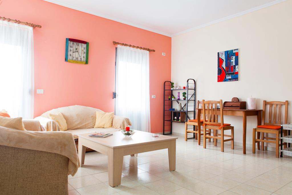 Work-Friendly Central Apartments, ساراندا المظهر الخارجي الصورة